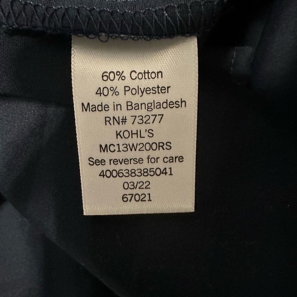 Men's Croft and Barrow Navy Button-Down Shirt - Picture 7 of 8